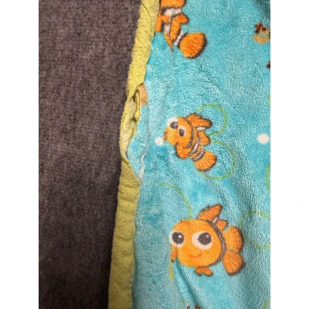 Disney Finding Nemo Squirt Turtle Baby Blanket Blue Plush Green Sherpa Throw